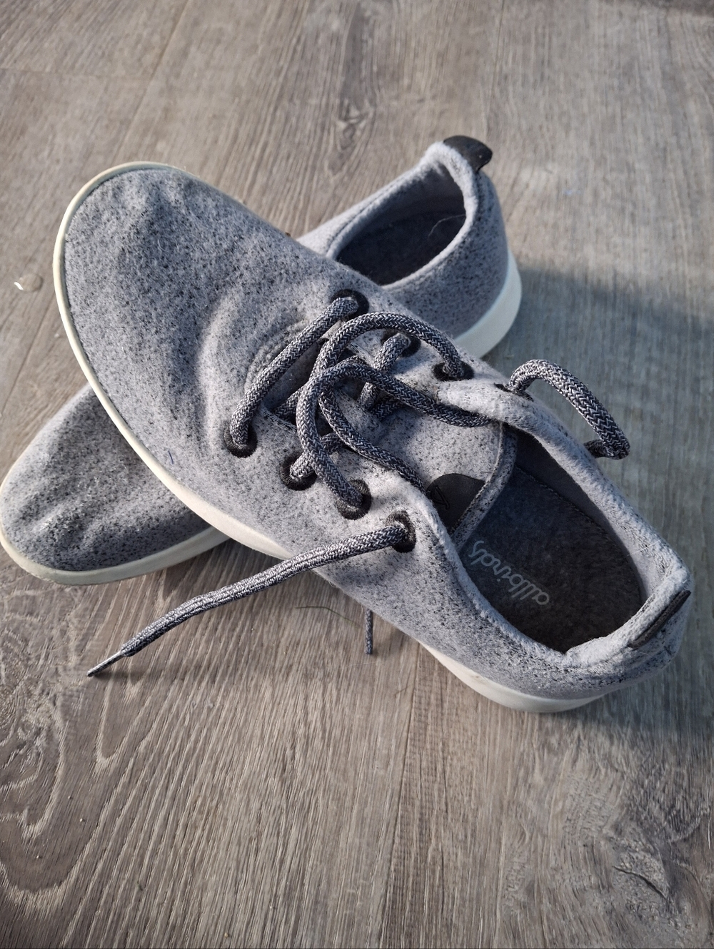 Allbirds Womens Wool Runner Mist Grey Cream Sole Sneakers Size 8 $98